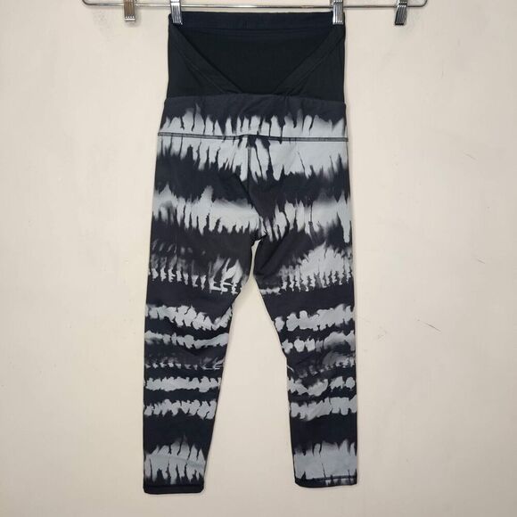 Lucy Activewear Maternity Leggings Capri Tie Dye - Picture 7 of 9